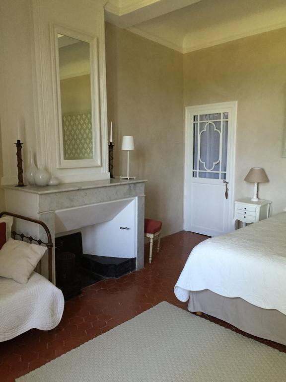 Domaine La Carraire Bed & Breakfast Lauris Bagian luar foto